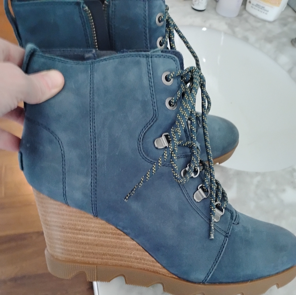 Sorel Women's 11 Joan Uptown Lace Up Blue Wedge Ankle Booties